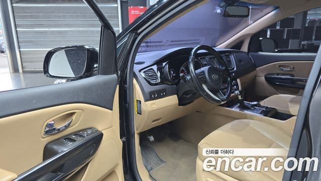 Kia All New Carnival Prestige, 2018 11