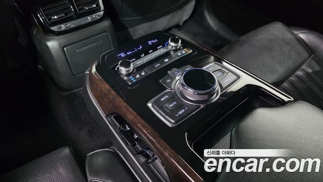 Genesis EQ900 Premium Luxury, 2018 19