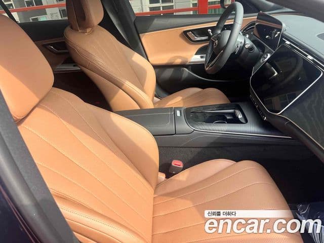 Mercedes-Benz E-класс W214 Avantgarde, 2025 4