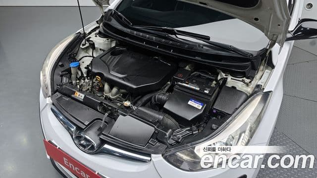 Hyundai The / новый New Avante Modern, 2016 6