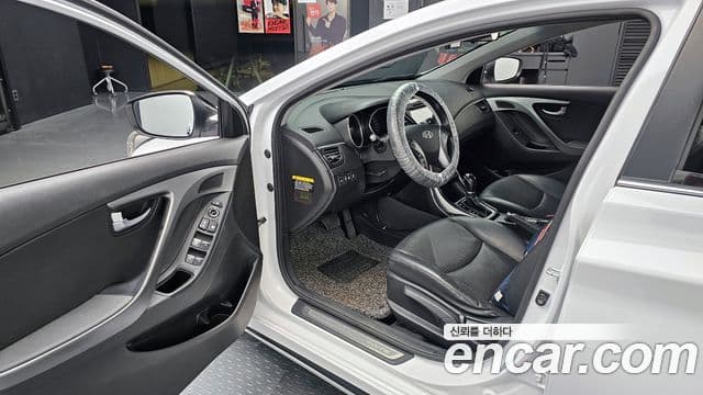 Hyundai The / новый New Avante Modern, 2016 10