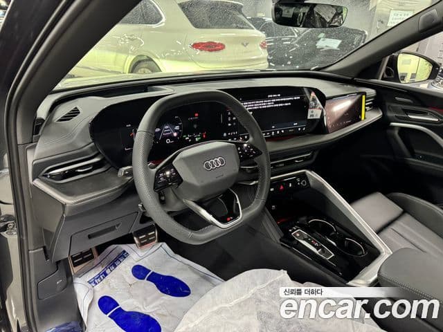 Audi Q5 (80A) 40 TDI Quattro S Line чёрный Edition, 2025 4