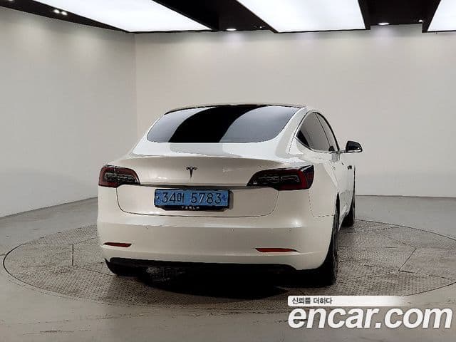 Tesla модель 3 Standard Range Plus RWD, 2020 3