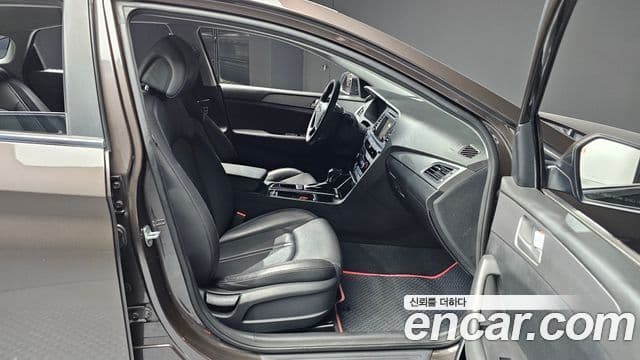 Hyundai LF Sonata Modern, 2015 12