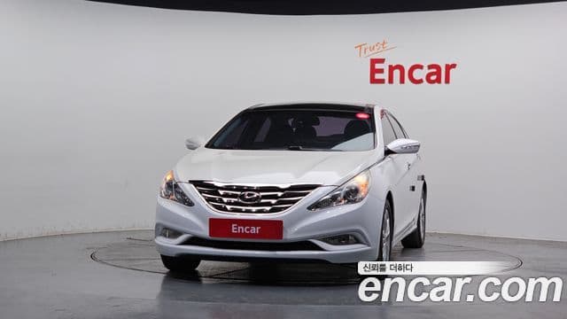 Hyundai YF Sonata топовая версия, 2010 3