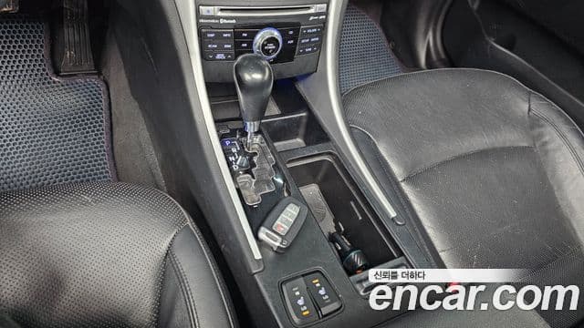 Hyundai YF Sonata топовая версия, 2010 9