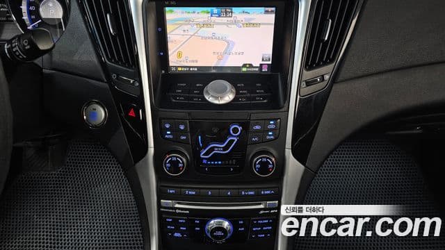 Hyundai YF Sonata топовая версия, 2010 14