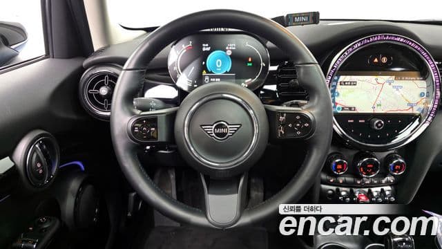 Mini Cooper 3세대, 2022 13