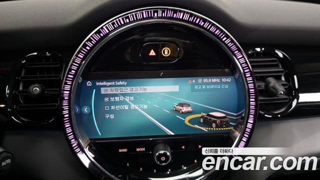 Mini Cooper 3세대, 2022 16