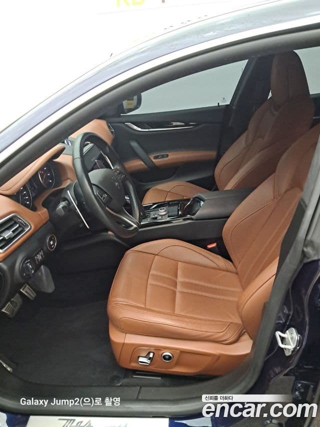 Maserati 기블리 3세대, 2021 10