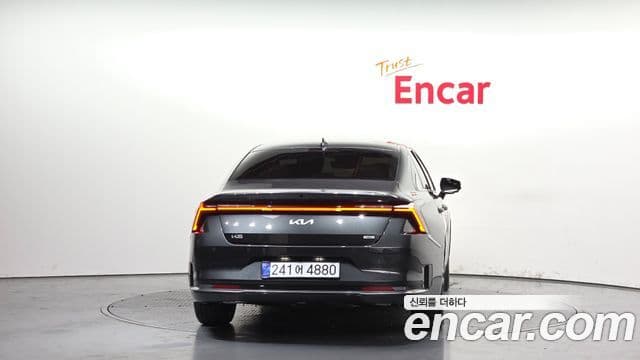 Kia The / новый New K8 гибрид Signature, 2025 4