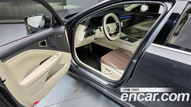 Kia The / новый New K8 гибрид Signature, 2025 10