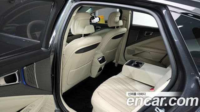 Kia The / новый New K8 гибрид Signature, 2025 11