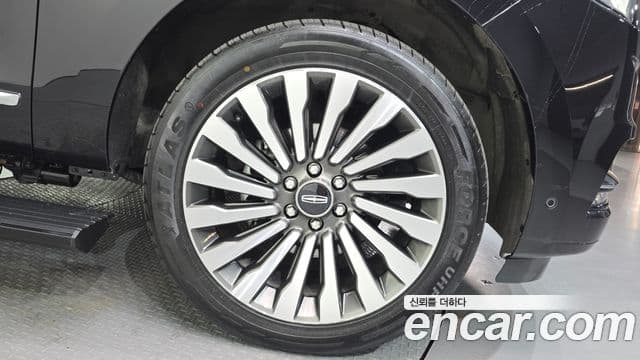 Lincoln Navigator 4세대 3.5L, 2021 все фото