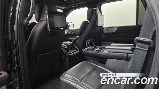 Lincoln Navigator 4세대 3.5L, 2021 17