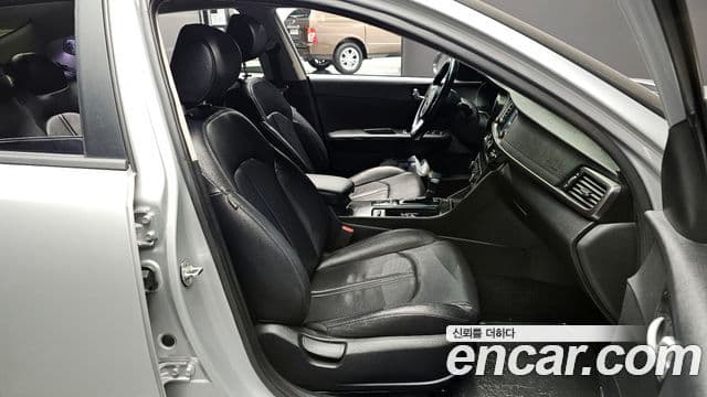 Kia K5 2세대 Luxury, 2017 10