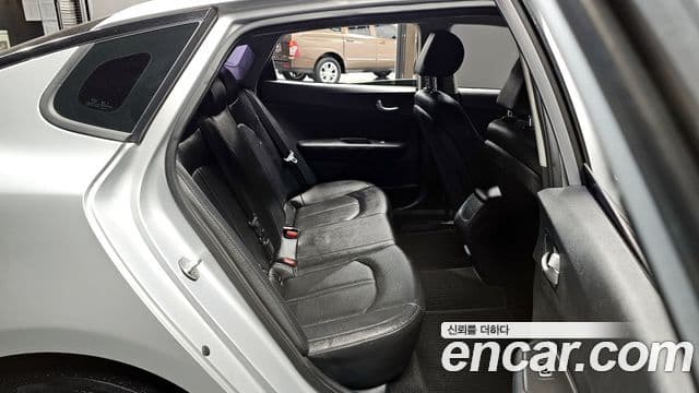 Kia K5 2세대 Luxury, 2017 11