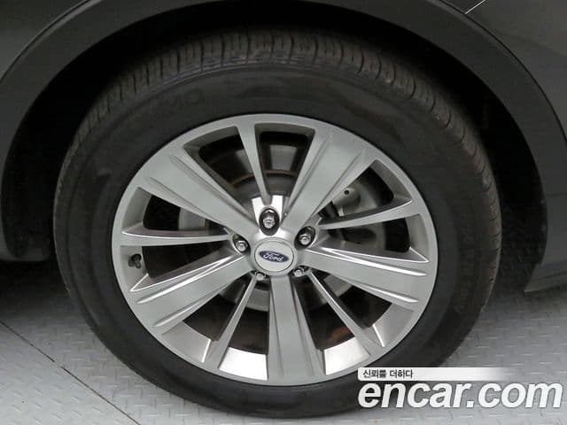 Ford Explorer 6세대 2.3 Limited 4WD, 2018 20