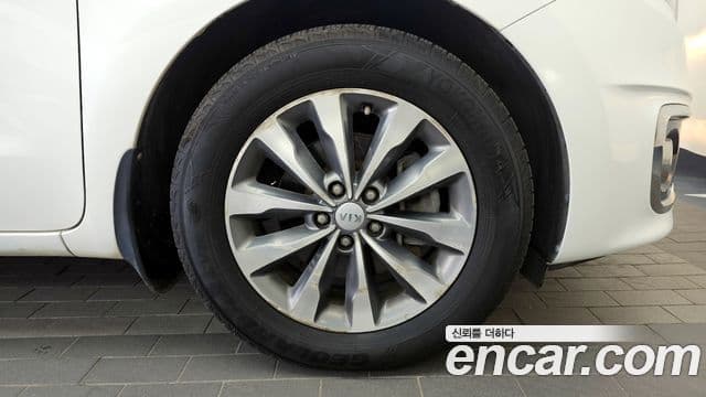 Kia All New Carnival Luxury, 2016 все фото