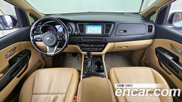 Kia All New Carnival Luxury, 2016 7