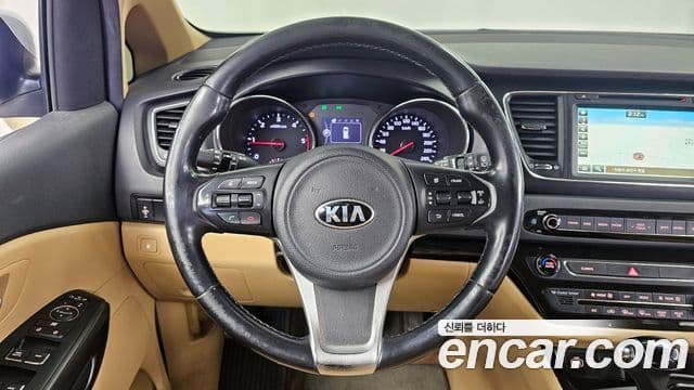 Kia All New Carnival Luxury, 2016 13