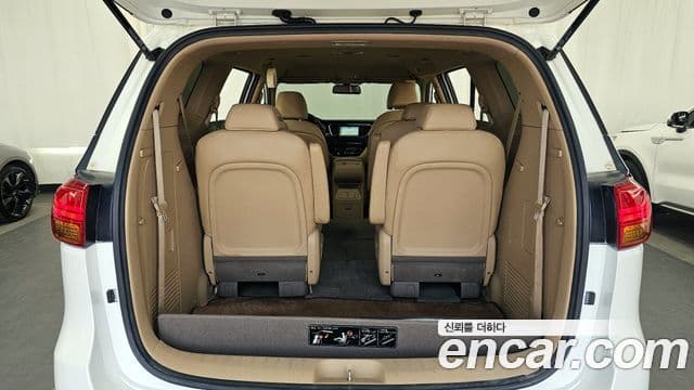 Kia All New Carnival Luxury, 2016 20