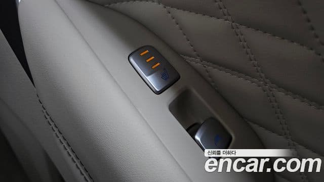 Genesis G70 Elite, 2019 19