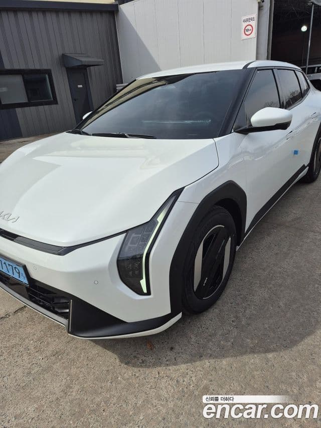 Kia EV4 Earth, 2026 2