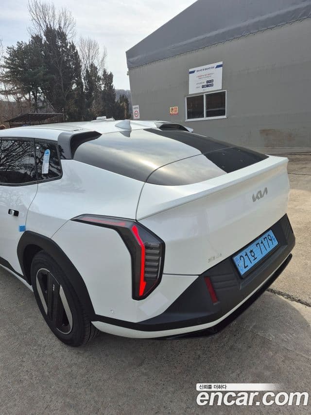 Kia EV4 Earth, 2026 6