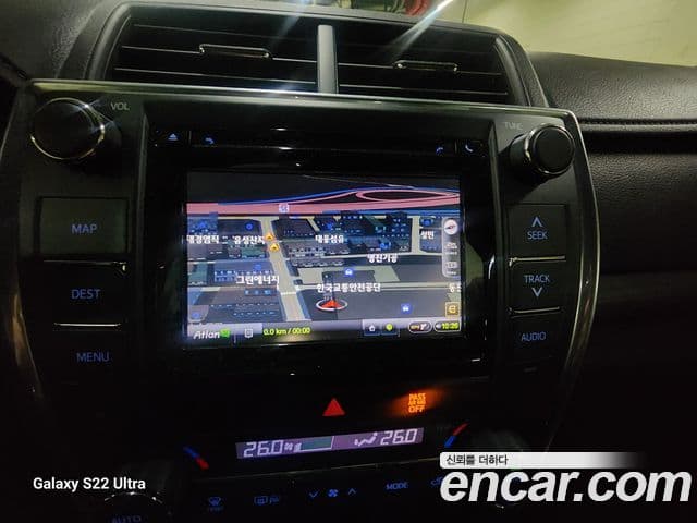 Toyota New 캠리 гибрид XLE, 2016 12