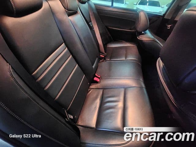 Toyota New 캠리 гибрид XLE, 2016 16