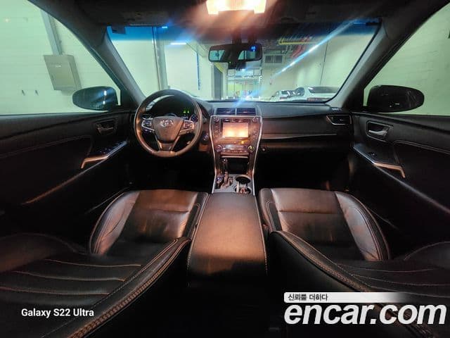 Toyota New 캠리 гибрид XLE, 2016 17