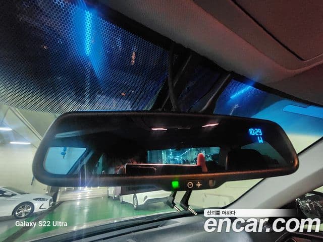 Toyota New 캠리 гибрид XLE, 2016 18