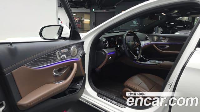 Mercedes-Benz E-класс W213 Exclusive, 2023 12