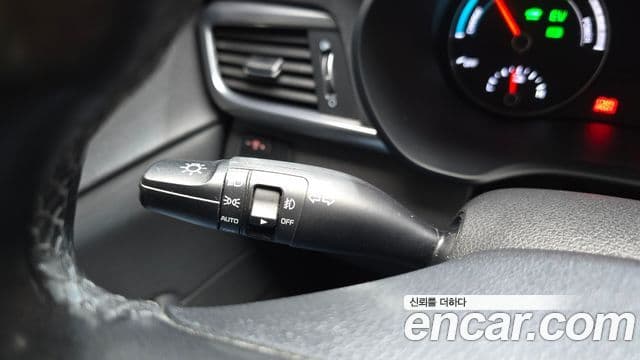 Kia K5 гибрид 2세대 Noblesse, 2017 16