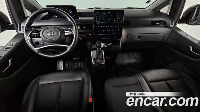 Hyundai Staria Modern, 2023 7