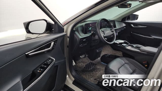 Kia EV6 Earth, 2023 10