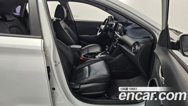 Hyundai Kona Modern Art, 2018 11