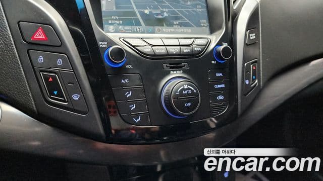 Hyundai i40 Modern, 2013 16