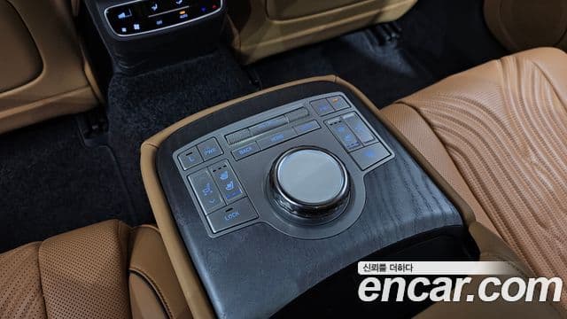 Genesis G80 (RG3) бензин 3.5 турбо AWD, 2024 19