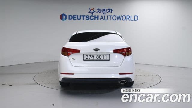 Kia K5 LPI Deluxe, 2011 4