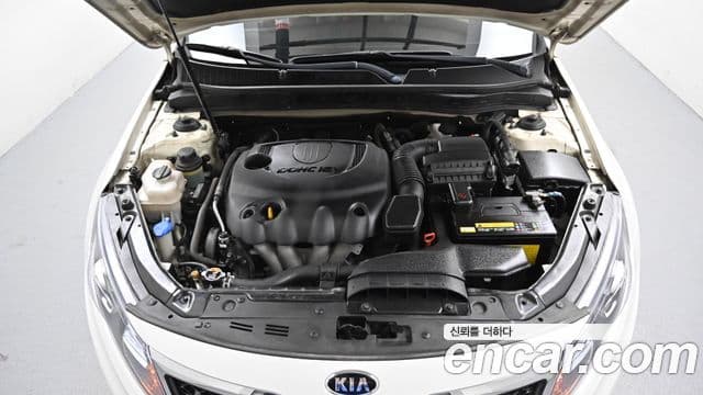 Kia K5 LPI Deluxe, 2011 6