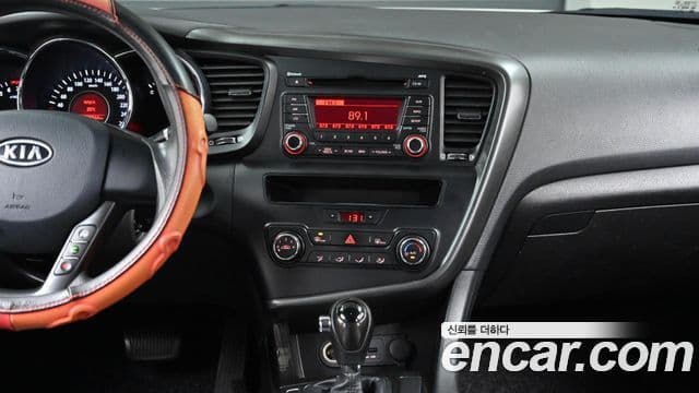 Kia K5 LPI Deluxe, 2011 10
