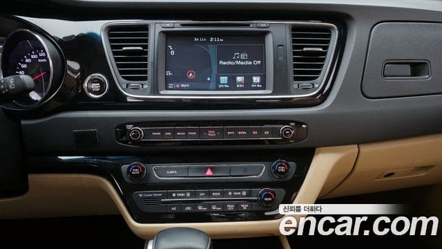 Kia All New Carnival Noblesse, 2017 15