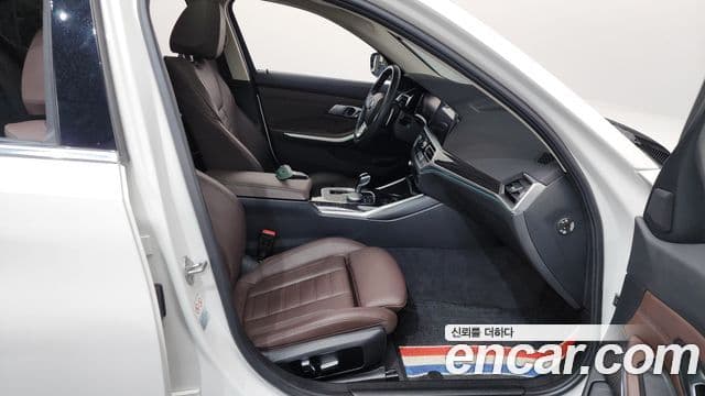 BMW 3시리즈 (G20) Luxury, 2022 11
