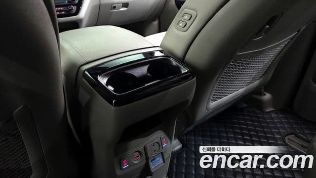 Kia The / новый New Carnival Special, 2020 17