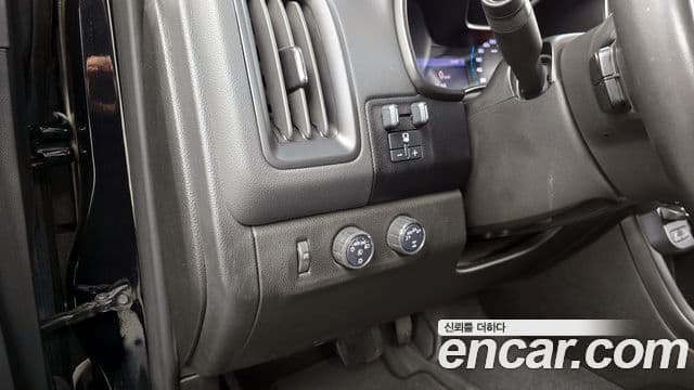Chevrolet(GM대우) real New 콜로라도 3.6 익스트림-X 4WD, 2022 16