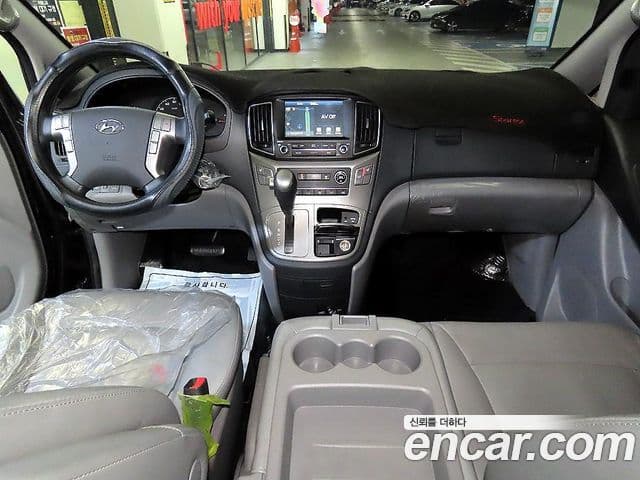 Hyundai Grand Starex Smart, 2018 10