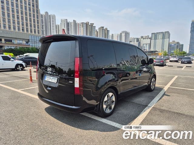 Hyundai Staria компания по спецнадстройкам, 2025 2