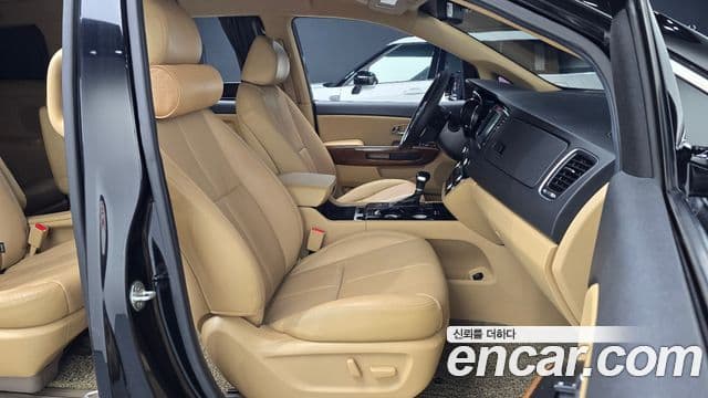 Kia All New Carnival Noblesse, 2017 10